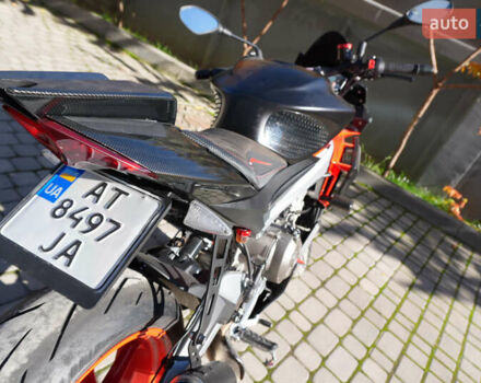 Черный Априлия Туоно, объемом двигателя 0.66 л и пробегом 7 тыс. км за 9850 $, фото 6 на Automoto.ua
