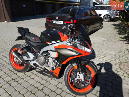 Априлия Туоно 2021 в Ивано-Франковске на Automoto.ua Черный Априлия Туоно, объемом двигателя 0.66 л и пробегом 7 тыс. км за 9850 $, фото 1 на Automoto.ua