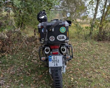 Априлия ETV 1000 Caponord 2001 в Сновск (Щорс) на Automoto.ua Синий Априлия ETV 1000 Caponord, объемом двигателя 1 л и пробегом 98 тыс. км за 4800 $, фото 7 на Automoto.ua