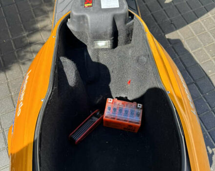 Оранжевый Априлия Leonardo 150, объемом двигателя 0.15 л и пробегом 23 тыс. км за 750 $, фото 6 на Automoto.ua