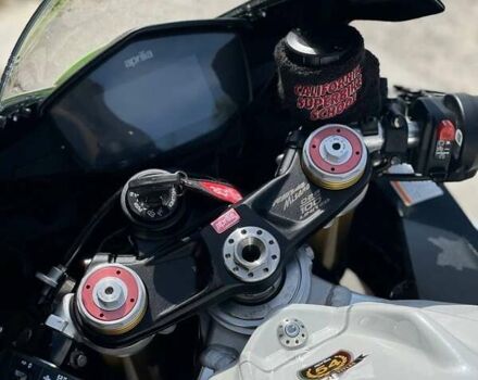 Априлия RSV4, объемом двигателя 1 л и пробегом 29 тыс. км за 16400 $, фото 1 на Automoto.ua