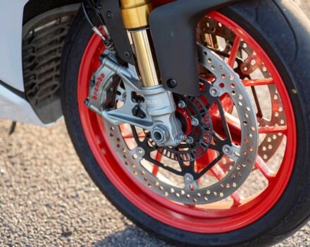 Априлия RSV4, объемом двигателя 1.1 л и пробегом 0 тыс. км за 25000 $, фото 9 на Automoto.ua