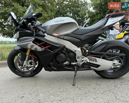 Сірий Априлія RSV4, об'ємом двигуна 1 л та пробігом 3 тис. км за 17900 $, фото 2 на Automoto.ua