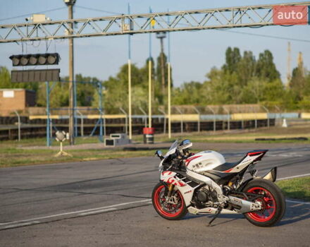 Сірий Априлія RSV4, об'ємом двигуна 1.1 л та пробігом 17 тис. км за 25000 $, фото 10 на Automoto.ua