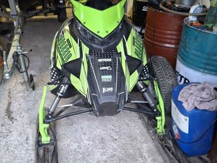 Арктик кэт M 8000 Mountain, объемом двигателя 0.8 л и пробегом 1 тыс. км за 10000 $, фото 1 на Automoto.ua