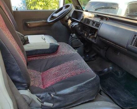 Белый Азия Топик, объемом двигателя 2.7 л и пробегом 500 тыс. км за 1200 $, фото 12 на Automoto.ua