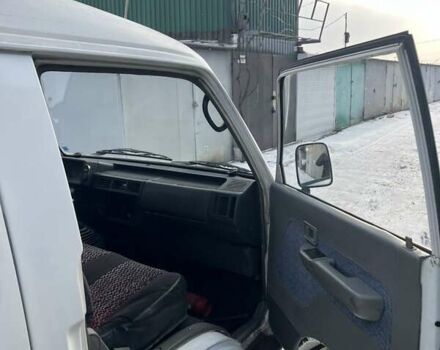 Белый Азия Топик, объемом двигателя 2.7 л и пробегом 500 тыс. км за 2600 $, фото 2 на Automoto.ua