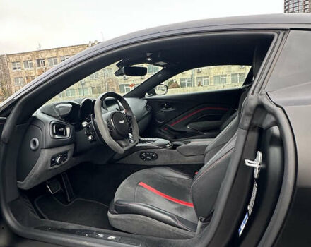 Черный Астон Мартин Вантаж, объемом двигателя 4 л и пробегом 32 тыс. км за 140000 $, фото 4 на Automoto.ua