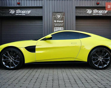 Жовтий Астон Мартін Вантаж, об'ємом двигуна 4 л та пробігом 4 тис. км за 140000 $, фото 27 на Automoto.ua