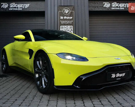 Жовтий Астон Мартін Вантаж, об'ємом двигуна 4 л та пробігом 4 тис. км за 140000 $, фото 5 на Automoto.ua