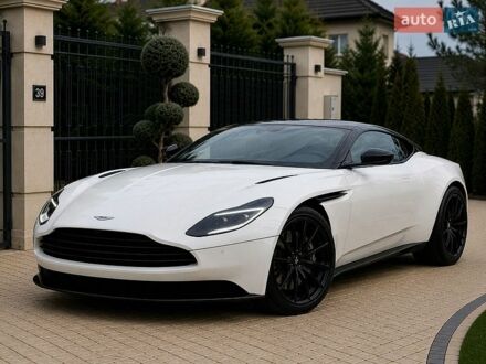Белый Астон Мартин DB11, объемом двигателя 3.98 л и пробегом 36 тыс. км за 99999 $, фото 1 на Automoto.ua