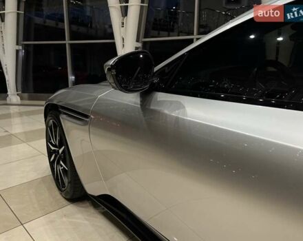 Черный Астон Мартин DB11, объемом двигателя 4 л и пробегом 43 тыс. км за 117000 $, фото 6 на Automoto.ua