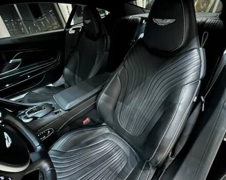 Черный Астон Мартин DB11, объемом двигателя 4 л и пробегом 43 тыс. км за 117000 $, фото 16 на Automoto.ua
