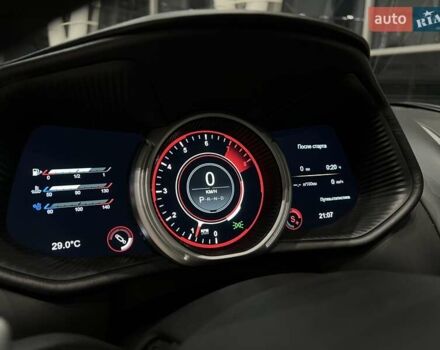 Черный Астон Мартин DB11, объемом двигателя 4 л и пробегом 43 тыс. км за 117000 $, фото 27 на Automoto.ua