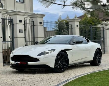 Астон Мартин DB11, объемом двигателя 4 л и пробегом 33 тыс. км за 175000 $, фото 7 на Automoto.ua