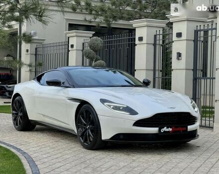 Астон Мартин DB11, объемом двигателя 4 л и пробегом 33 тыс. км за 175000 $, фото 28 на Automoto.ua