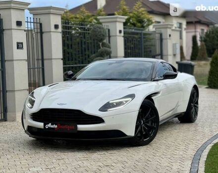 Астон Мартин DB11, объемом двигателя 4 л и пробегом 33 тыс. км за 175000 $, фото 6 на Automoto.ua