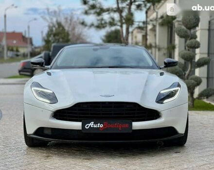 Астон Мартин DB11, объемом двигателя 4 л и пробегом 33 тыс. км за 175000 $, фото 2 на Automoto.ua