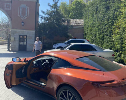 Астон Мартин DB11, объемом двигателя 5.2 л и пробегом 8 тыс. км за 135000 $, фото 2 на Automoto.ua