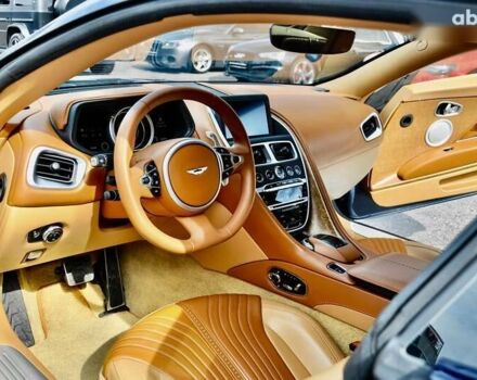 Астон Мартин DB11, объемом двигателя 4 л и пробегом 20 тыс. км за 114999 $, фото 20 на Automoto.ua