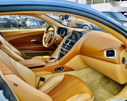 Астон Мартин DB11, объемом двигателя 4 л и пробегом 20 тыс. км за 114999 $, фото 16 на Automoto.ua