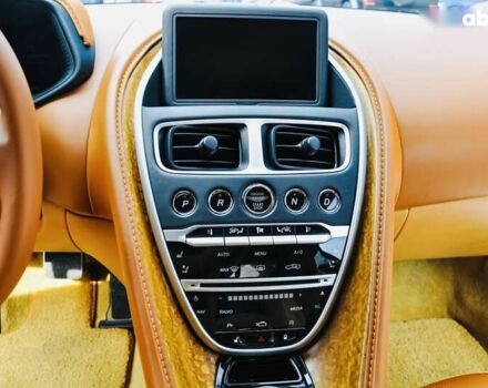 Астон Мартин DB11, объемом двигателя 4 л и пробегом 20 тыс. км за 114999 $, фото 19 на Automoto.ua