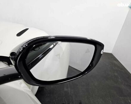 Астон Мартин DB11, объемом двигателя 4 л и пробегом 36 тыс. км за 108999 $, фото 13 на Automoto.ua