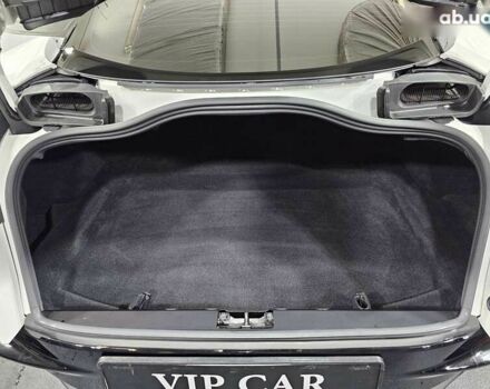 Астон Мартин DB11, объемом двигателя 4 л и пробегом 36 тыс. км за 108999 $, фото 11 на Automoto.ua