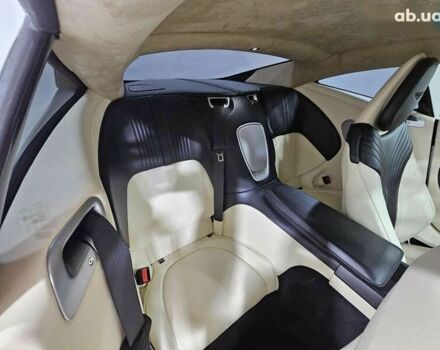 Астон Мартин DB11, объемом двигателя 4 л и пробегом 36 тыс. км за 108999 $, фото 6 на Automoto.ua