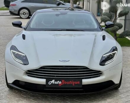 Астон Мартін DB11, об'ємом двигуна 4 л та пробігом 33 тис. км за 175000 $, фото 1 на Automoto.ua