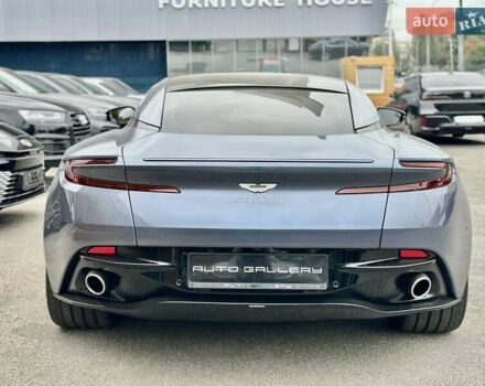 Серый Астон Мартин DB11, объемом двигателя 3.98 л и пробегом 20 тыс. км за 114999 $, фото 7 на Automoto.ua