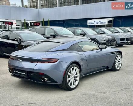 Серый Астон Мартин DB11, объемом двигателя 3.98 л и пробегом 20 тыс. км за 114999 $, фото 11 на Automoto.ua