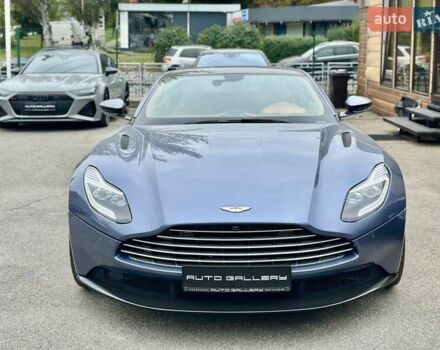 Серый Астон Мартин DB11, объемом двигателя 3.98 л и пробегом 20 тыс. км за 114999 $, фото 1 на Automoto.ua