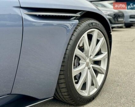 Серый Астон Мартин DB11, объемом двигателя 3.98 л и пробегом 20 тыс. км за 114999 $, фото 18 на Automoto.ua
