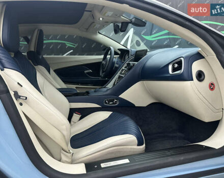Синий Астон Мартин DB11, объемом двигателя 5.2 л и пробегом 20 тыс. км за 139999 $, фото 15 на Automoto.ua