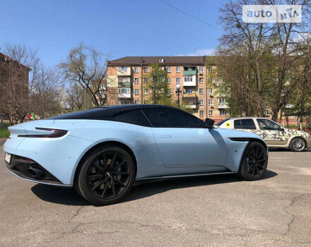 Синий Астон Мартин DB11, объемом двигателя 0 л и пробегом 17 тыс. км за 170000 $, фото 2 на Automoto.ua