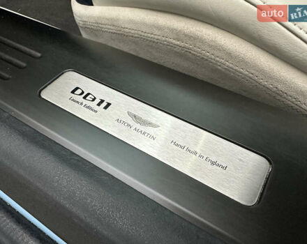 Синий Астон Мартин DB11, объемом двигателя 5.2 л и пробегом 20 тыс. км за 139999 $, фото 25 на Automoto.ua