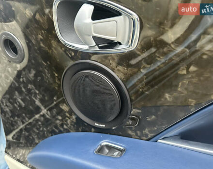 Синий Астон Мартин DB11, объемом двигателя 5.2 л и пробегом 20 тыс. км за 139999 $, фото 21 на Automoto.ua