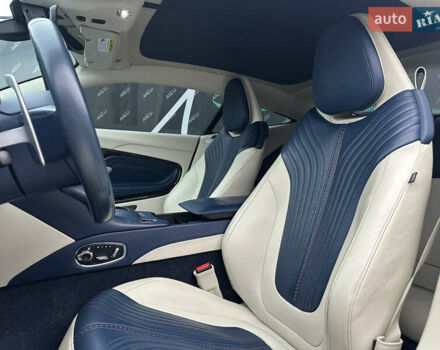 Синий Астон Мартин DB11, объемом двигателя 5.2 л и пробегом 20 тыс. км за 139999 $, фото 7 на Automoto.ua