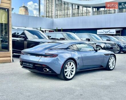 Синий Астон Мартин DB11, объемом двигателя 4 л и пробегом 20 тыс. км за 114999 $, фото 3 на Automoto.ua