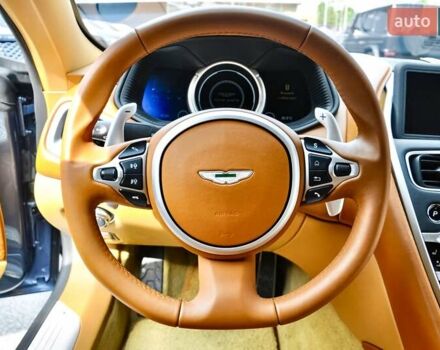 Синий Астон Мартин DB11, объемом двигателя 4 л и пробегом 20 тыс. км за 114999 $, фото 18 на Automoto.ua