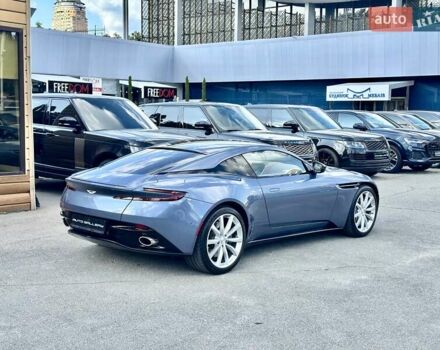 Синий Астон Мартин DB11, объемом двигателя 4 л и пробегом 20 тыс. км за 114999 $, фото 2 на Automoto.ua