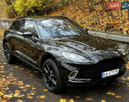 Черный Астон Мартин DBX, объемом двигателя 3.98 л и пробегом 63 тыс. км за 132000 $, фото 1 на Automoto.ua