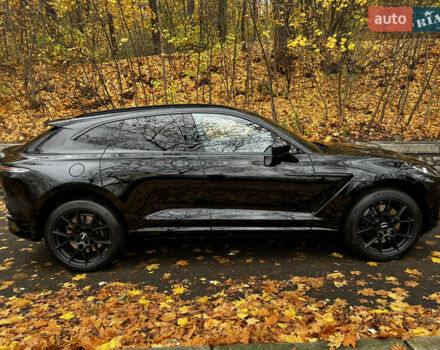 Черный Астон Мартин DBX, объемом двигателя 3.98 л и пробегом 63 тыс. км за 129900 $, фото 3 на Automoto.ua