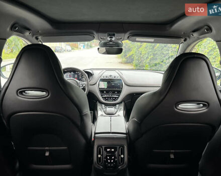 Астон Мартин DBX 2021 в Киеве на Automoto.ua Черный Астон Мартин DBX, объемом двигателя 3.98 л и пробегом 61 тыс. км за 135000 $, фото 28 на Automoto.ua