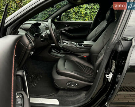 Астон Мартин DBX 2021 в Киеве на Automoto.ua Черный Астон Мартин DBX, объемом двигателя 3.98 л и пробегом 61 тыс. км за 135000 $, фото 9 на Automoto.ua