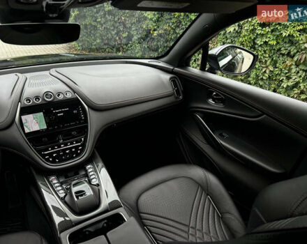 Астон Мартин DBX 2021 в Киеве на Automoto.ua Черный Астон Мартин DBX, объемом двигателя 3.98 л и пробегом 61 тыс. км за 135000 $, фото 17 на Automoto.ua