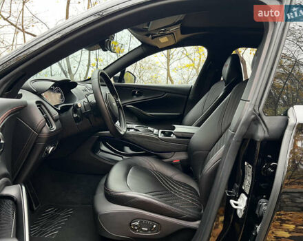 Черный Астон Мартин DBX, объемом двигателя 3.98 л и пробегом 63 тыс. км за 132000 $, фото 9 на Automoto.ua