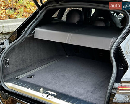 Черный Астон Мартин DBX, объемом двигателя 3.98 л и пробегом 63 тыс. км за 132000 $, фото 29 на Automoto.ua