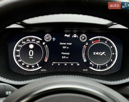 Черный Астон Мартин DBX, объемом двигателя 3.98 л и пробегом 63 тыс. км за 132000 $, фото 13 на Automoto.ua